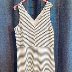 NEW never worn white/black striped v neck dress